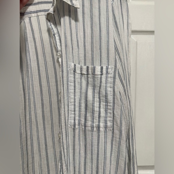 Treasure & Bond Button Down Stripped Shirt (Women's Size 2X) - Picture 3 of 6